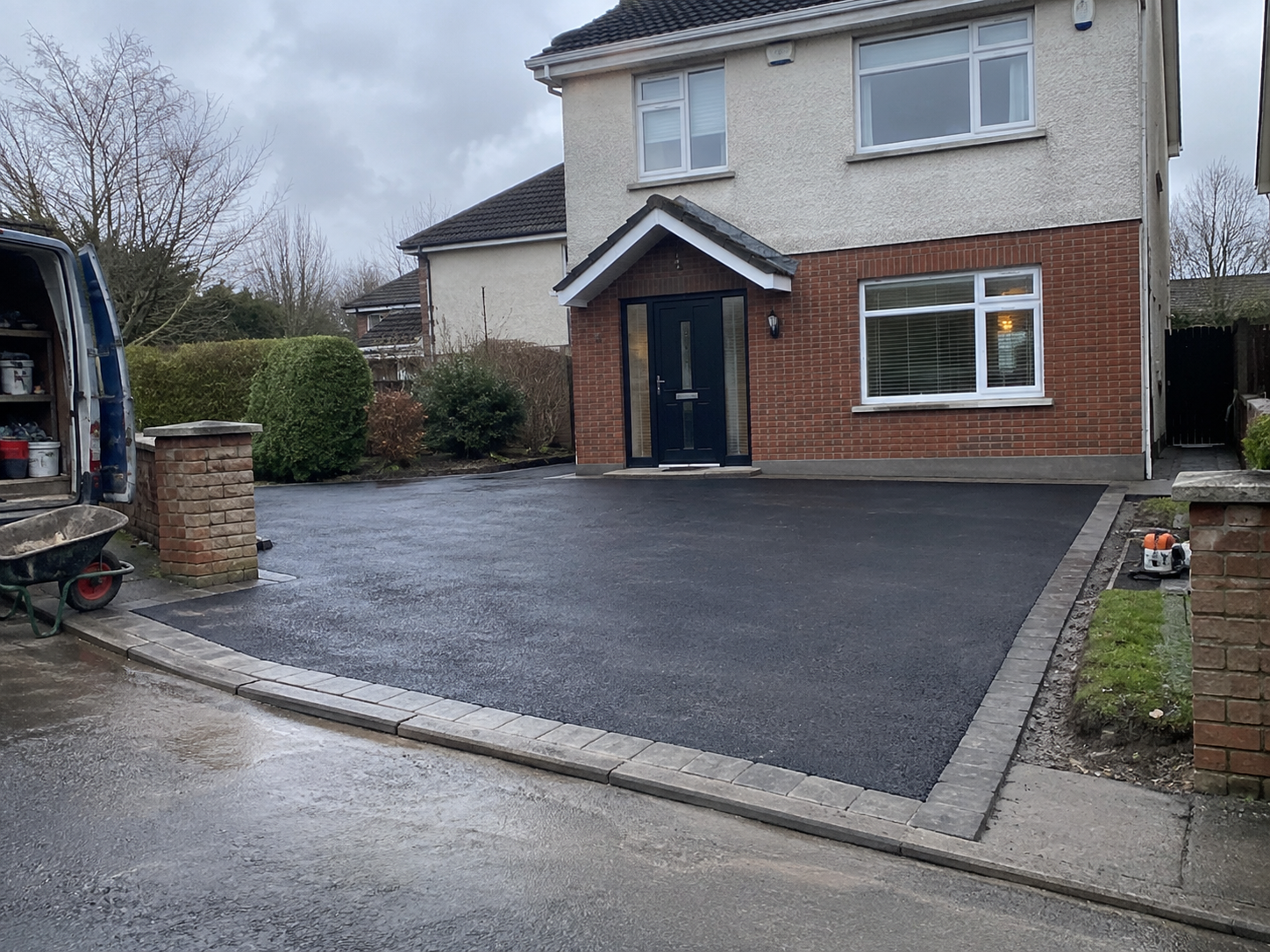 Tarmac driveway with block paving edging in Laois | Farrell Exteriors